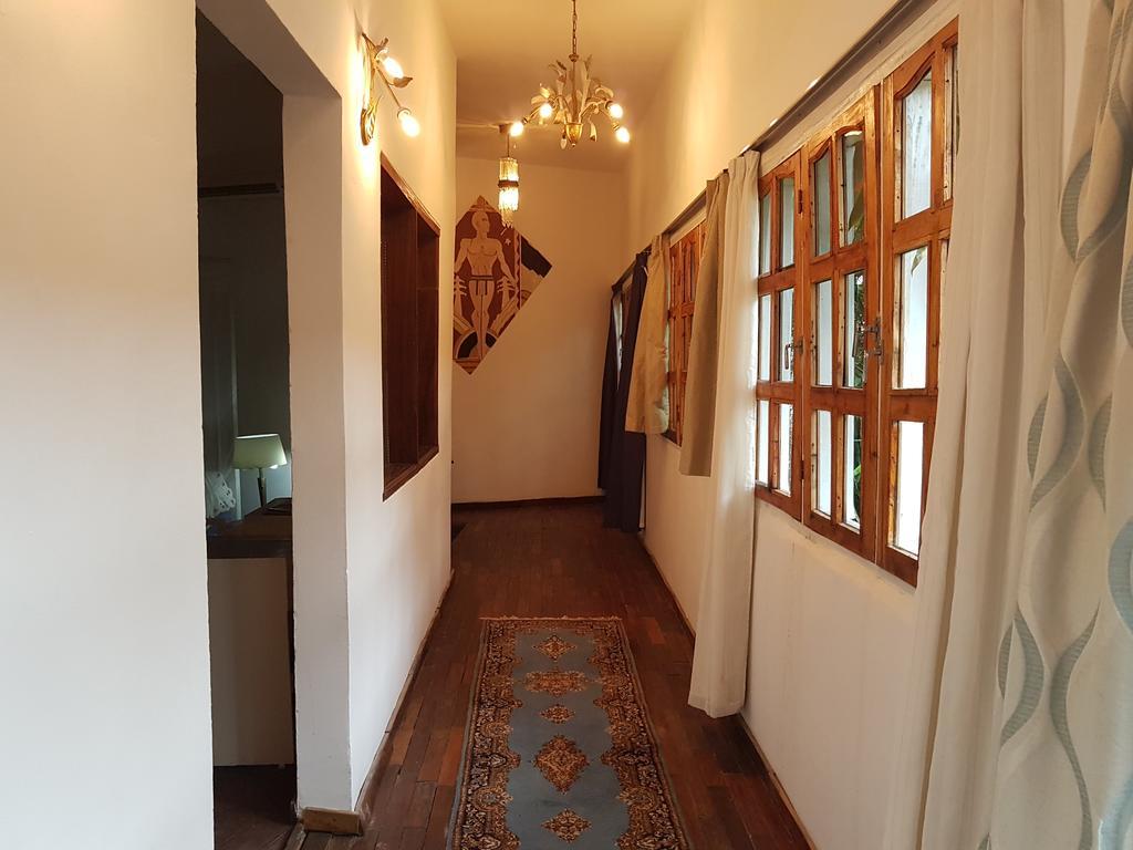 Bushman Cafe Hotel Αμπιτζάν Εξωτερικό φωτογραφία